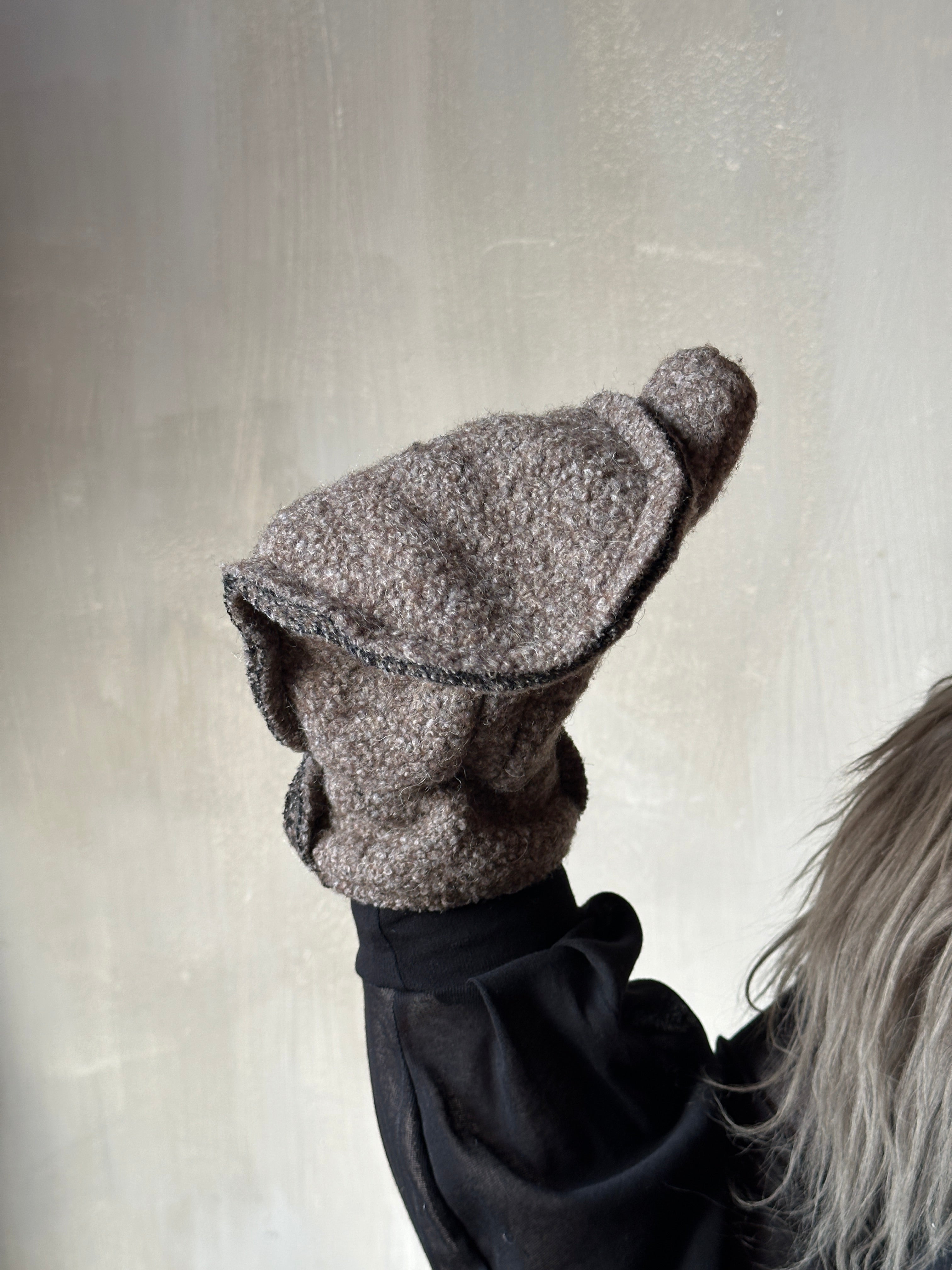 Winter '25 Reverse Seam Mittens in Oatmeal (Pre-Order)