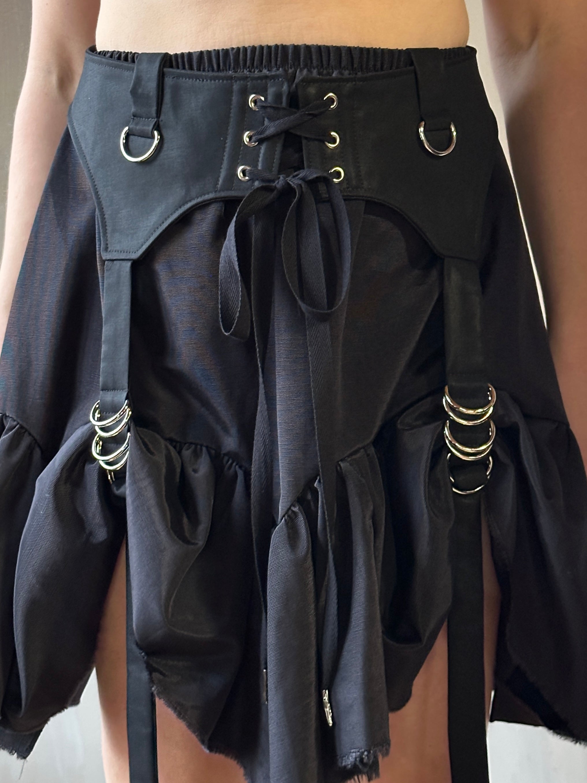 FW'24: Garter Belt for Skirts in Wool Sateen (Pre-Order)