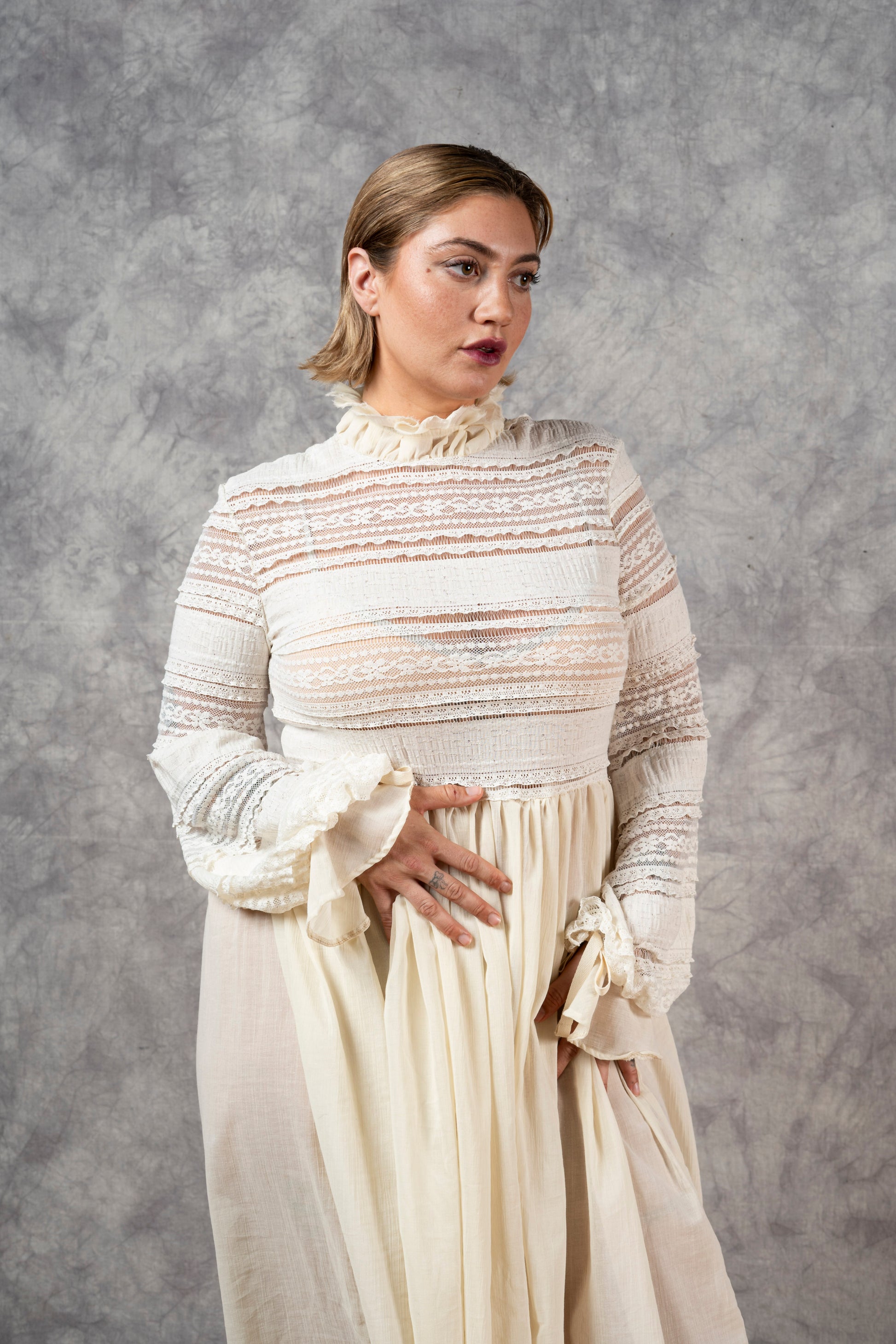 Edith Lace Top in Ivory – auratenewyork4654674.com